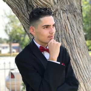 Meet your Posher, Cristian